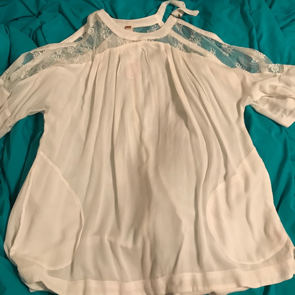 Free People BRAND NEW Top With Bare Shoulders